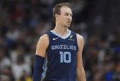 肯纳德与老鹰签1年1100万合同 上赛季场均8.9分
