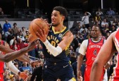 NBA常规赛哈利伯顿34+13 佩顿14+7+21 墨菲24+6 步行者送鹈鹕5连败