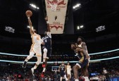 NBA常规赛 杰伦-约翰逊29+9+8 杨23+12 莺歌32+7 老鹰擒鹈鹕止4连败