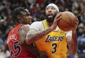 NBA常规赛 詹姆斯27+6+10 浓眉38+12 巴雷特33+5+12 湖人擒龙止连败