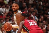 NBA常规赛利拉德37+12 字母缺战 巴特勒23+5 雄鹿险胜热火拒22分逆转